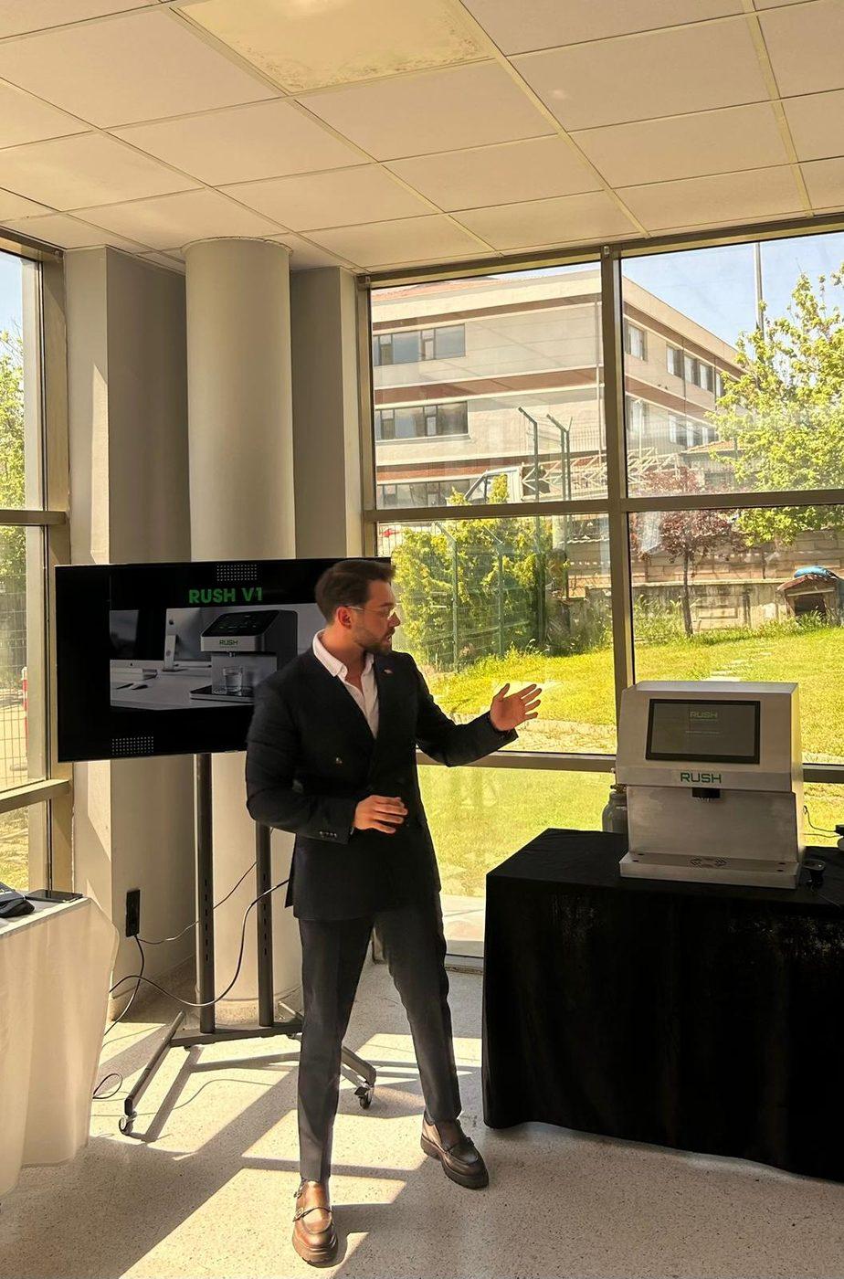 RUSH founder presenting RUSH-DESK at a live event