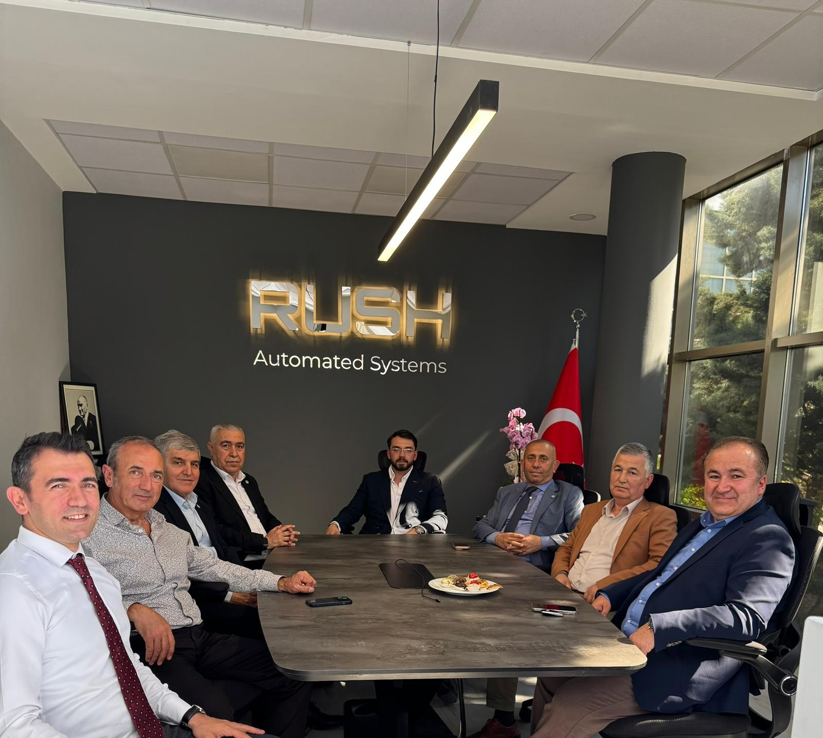 ODTÜ Teknokent'teki RUSH ofisinde ağırlanan konuklar